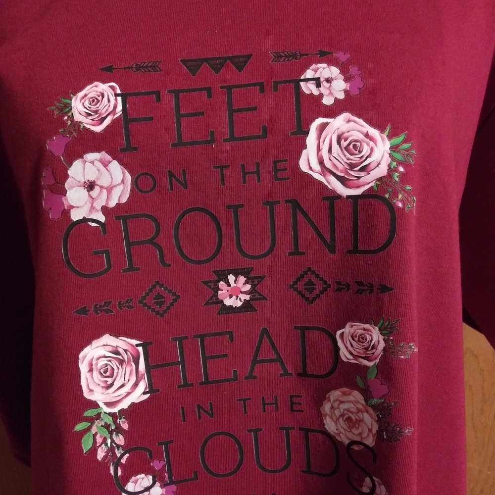 T-Shirt - Picture 2 of 3